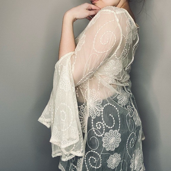 Boho Sheer Bell Sleeve Blouse - Picture 8 of 8